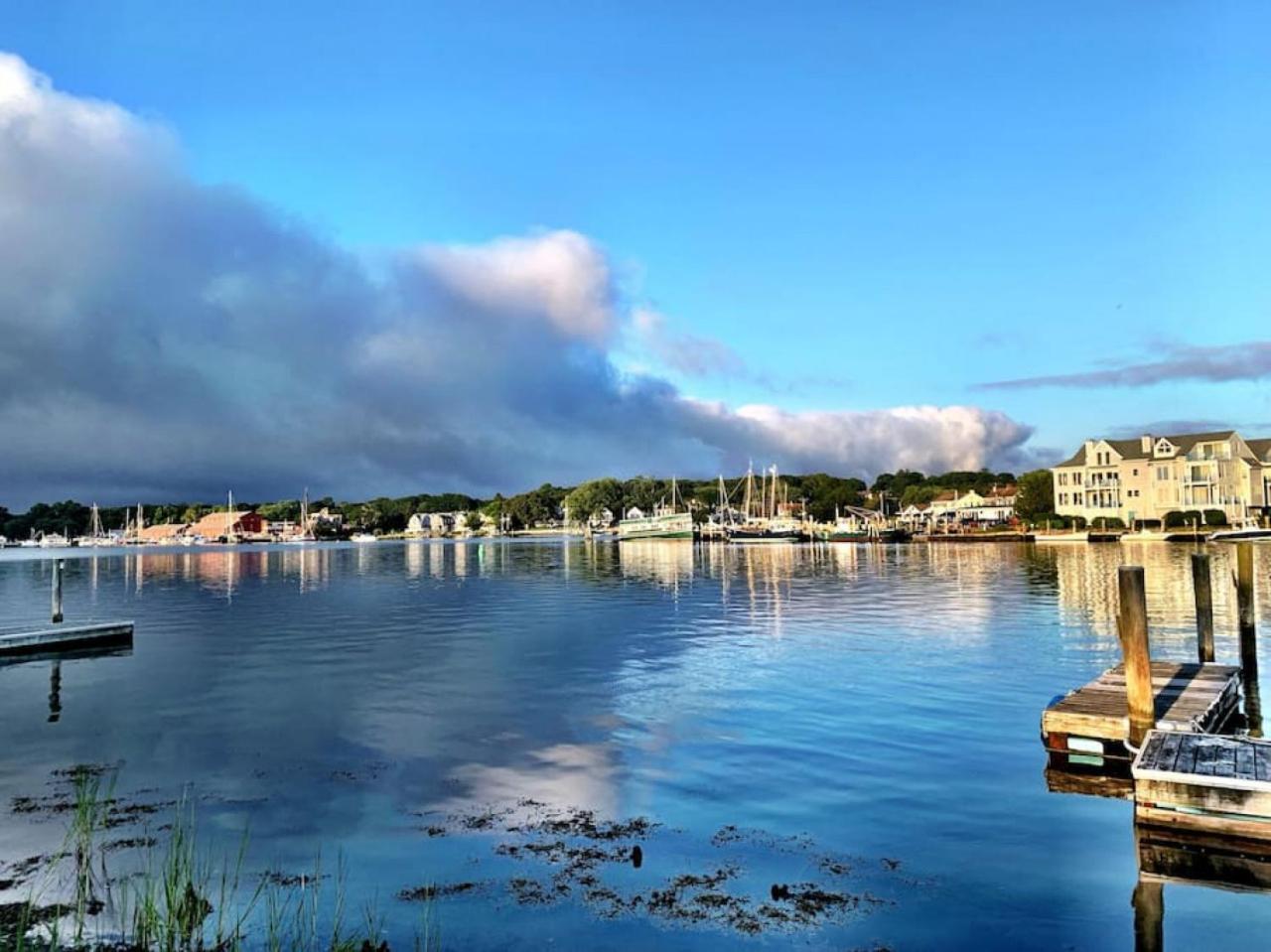 Historic Seaside Captains House Downtown Mystic Hébergement de vacances Groton
